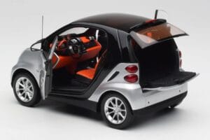 Smart Fortwo Coupe W451 Silber & Schwarz Minichamps 1:18 Q0022528V001C75Q00 Druckguss — Bild 5 von 8