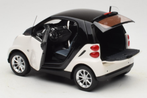Smart Fortwo 451 Coupe Weiß Schwarz Minichamps 1:18 150036302 Druckguss — Bild 5 von 8