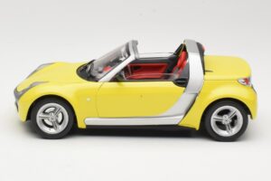 Smart Roadster 452 Gelb Bburago 1:18 34099-M2 Druckguss — Bild 4 von 8