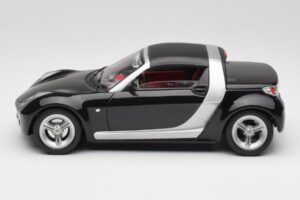 Smart Roadster Schwarz Bburago 1:18 34099-M1 Druckguss — Bild 4 von 8