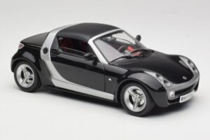 Smart Roadster Schwarz Bburago 1:18 34099-M1 Druckguss — Bild 6 von 8