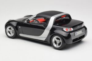 Smart Roadster Schwarz Bburago 1:18 34099-M1 Druckguss — Bild 7 von 8