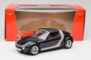 Smart Roadster Schwarz Bburago 1:18 34099-M1 Druckguss — Bild 8 von 8
