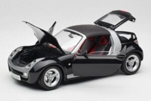 Smart Roadster Dunkelblau Bburago 1:18 34917 Druckguss — Bild 2 von 8