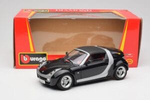 Smart Roadster Dunkelblau Bburago 1:18 34917 Druckguss — Bild 8 von 8