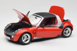 Smart Roadster Rot Bburago 1:18 34099 Druckguss — Bild 2 von 8