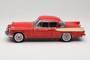 Studebaker Golden Hawk Apache Red Motor City 1:18 80009 Druckguss — Bild 4 von 8