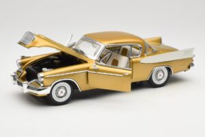 Studebaker Golden Hawk Anson 1:18 30384 Druckguss — Bild 2 von 8