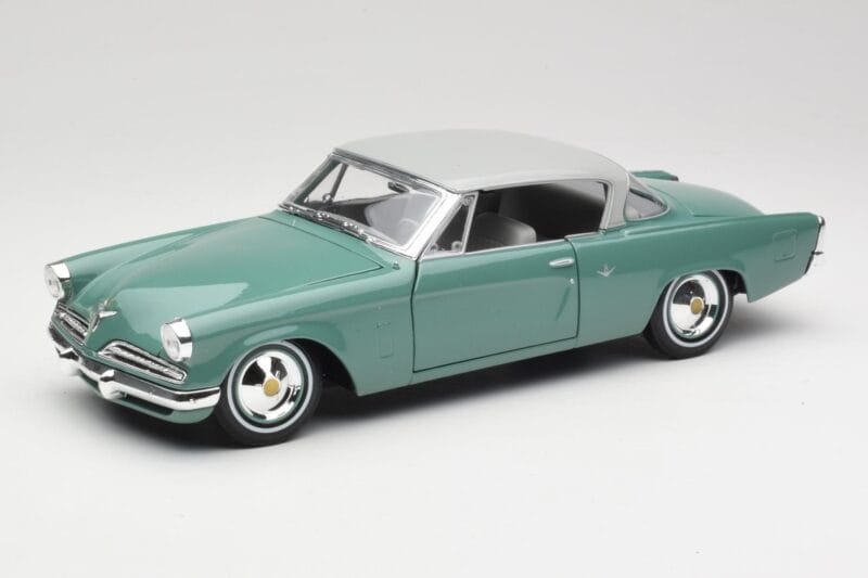 Studebaker Starliner Seafoam Grün & Shasta Weiß Maisto 1:18 31651 Druckguss