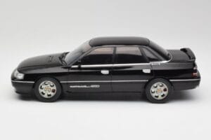 Subaru Legacy RS Schwarz IXO 1:18 18CMC131A Druckguss — Bild 3 von 6