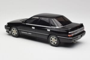 Subaru Legacy RS Schwarz IXO 1:18 18CMC131A Druckguss — Bild 5 von 6