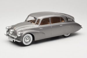 Tatra 87 Grau MCG 1:18 MCG18068 Druckguss