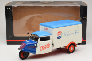 Tempo Dreirad Kastenwagen Pepsi Minichamps 1:18 150099024 Druckguss — Bild 8 von 8