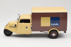 Tempo Hanseat 100 Jahre KaDeWe Minichamps 1:18 0686354688 Druckguss — Bild 4 von 8