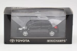 Toyota Auris E150 Schwarz Minichamps 1:43 TOYOTA004 Druckguss — Bild 4 von 4