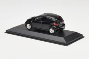 Toyota Aygo AB10 Schwarz Minichamps 1:43 400166401 Druckguss — Bild 3 von 4