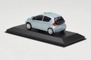 Toyota Aygo Light Blue Metallic Minichamps 1:43 TOYOTA012 Druckguss — Bild 3 von 4