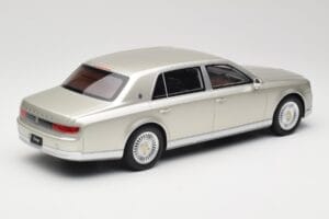 Toyota Century Silver Metallic Kyosho 1:18 KSR18036S Druckguss — Bild 2 von 6