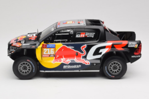Toyota GR DKR Hilux Evo #216 S. Quintero / D. Zenz Rally Dakar 2024 IXO 1:18 18RMC238B Druckguss — Bild 3 von 6