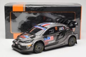 Toyota GR Yaris Rally1 #17 Toyota Gazoo Racing WRT S. Ogier / V. Landais Rally Finland 2024 IXO 1:18 18RMC216 Druckguss — Bild 6 von 6