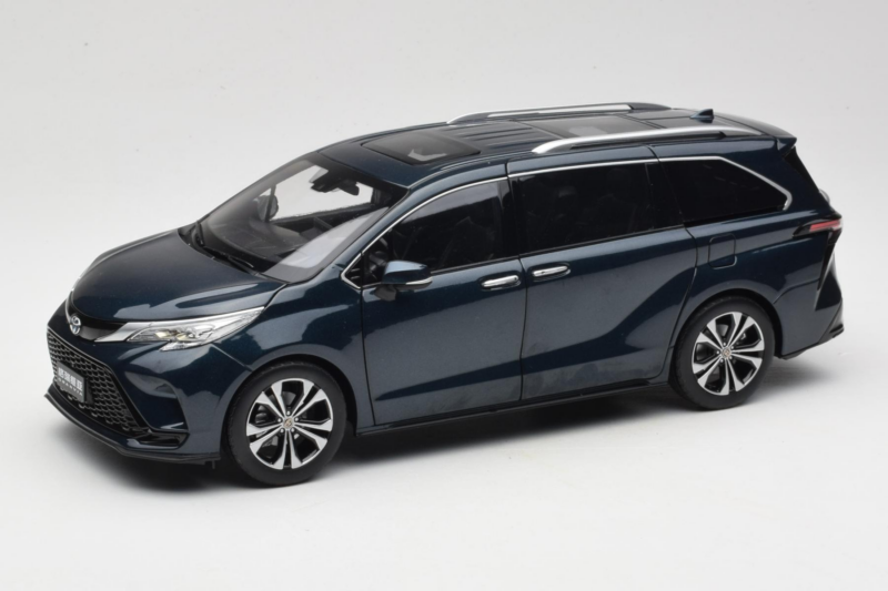 Toyota Granvia Dunkelblau OEM 1:18 FCL22GR803 Druckguss