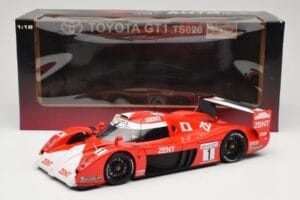 Toyota GT-One TS020 GT1 #1 M. Brundle / E. Collard / V. Sospiri 24 Hours of Le Mans 1999 AUTOart 1:18 89986 Druckguss — Bild 6 von 6