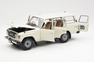 Toyota Land Cruiser J60 Weiß Kyosho 1:18 08956W Druckguss — Bild 2 von 8