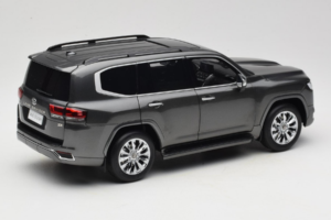 Toyota Land Cruiser LC300 ZX Grau LCD 1:18 LCD18013-ZX-GR Druckguss — Bild 3 von 8