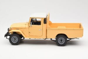 Toyota Land Cruiser Pickup Beige Kyosho 1:18 08958BE Druckguss — Bild 4 von 8