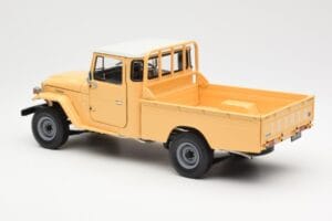 Toyota Land Cruiser Pickup Beige Kyosho 1:18 08958BE Druckguss — Bild 7 von 8