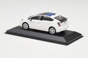 Toyota Prius XW30 Super Weiß Minichamps 1:43 PRIUS001 Druckguss — Bild 3 von 4