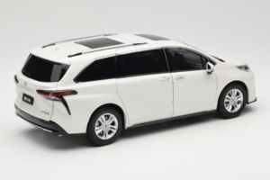 Toyota Sienna XL30 Weiß OEM 1:18 TOYOTA013 Druckguss — Bild 3 von 8