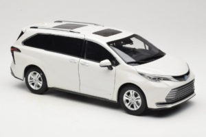 Toyota Sienna XL30 Weiß OEM 1:18 TOYOTA013 Druckguss — Bild 6 von 8