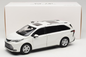 Toyota Sienna XL30 Weiß OEM 1:18 TOYOTA013 Druckguss — Bild 8 von 8