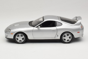 Toyota Supra A80 Silber Kyosho 1:18 08847 Druckguss — Bild 4 von 8
