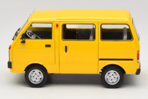 Toyota TJ110 Tianjin Huali Gelb OEM 1:18 TOYOTA014 Druckguss — Bild 4 von 8