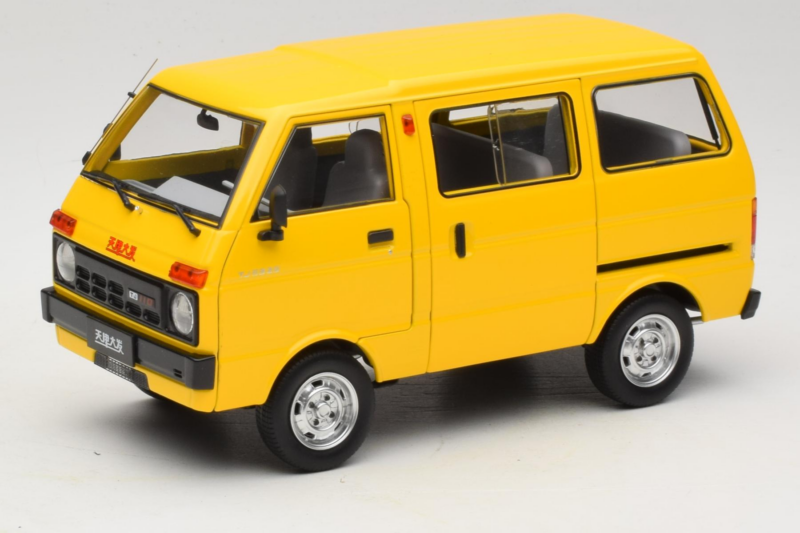 Toyota TJ110 Tianjin Huali Gelb OEM 1:18 TOYOTA014 Druckguss