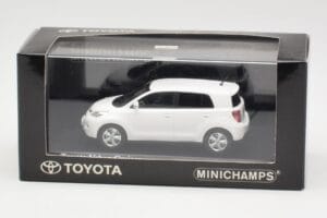 Toyota Urban Cruiser Weiß Minichamps 1:43 400166960 Druckguss — Bild 2 von 3
