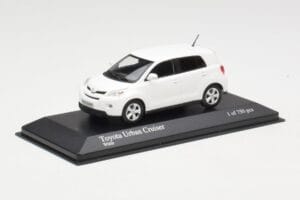 Toyota Urban Cruiser Weiß Minichamps 1:43 400166960 Druckguss — Bild 3 von 3