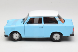 Trabant 601 Deluxe Blau Weiß Sun Star 1:18 4286 Druckguss — Bild 3 von 6