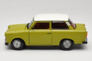 Trabant 601 Grün Sun Star 1:18 4289 Druckguss — Bild 4 von 8