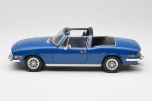 Triumph Stag Mk1 Sapphire Blue Revell 1:18 08815 Druckguss — Bild 4 von 8