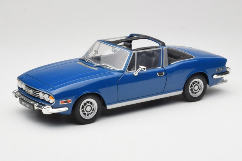 Triumph Stag Mk1 Sapphire Blue Revell 1:18 08815 Druckguss