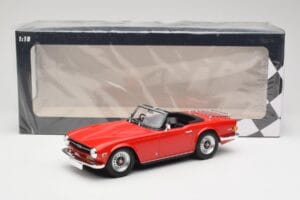 Triumph TR6 PI Rot Minichamps 1:18 155132031 Druckguss — Bild 6 von 6