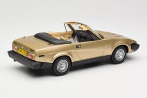 Triumph TR7 DHC Gold BoS Models 1:18 BOS221 Resin — Bild 2 von 6