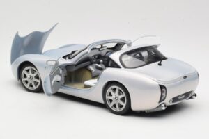 TVR Tuscan Mk2 Silber Sun Star 1:18 4462 Druckguss — Bild 5 von 8