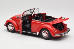 Volkswagen 1302 LS Cabriolet Rot Revell 1:18 08470 Druckguss — Bild 5 von 8