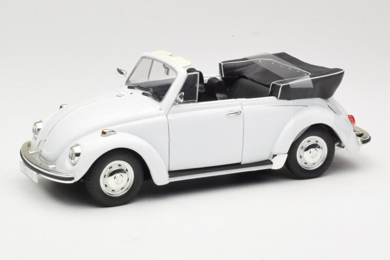 Volkswagen 1302 LS Cabriolet Weiß Revell 1:18 08415 Druckguss