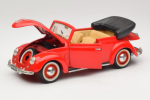Volkswagen Beetle Cabriolet Rot Maisto 1:18 56010 Druckguss — Bild 2 von 8