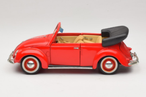 Volkswagen Beetle Cabriolet Rot Maisto 1:18 56010 Druckguss — Bild 4 von 8